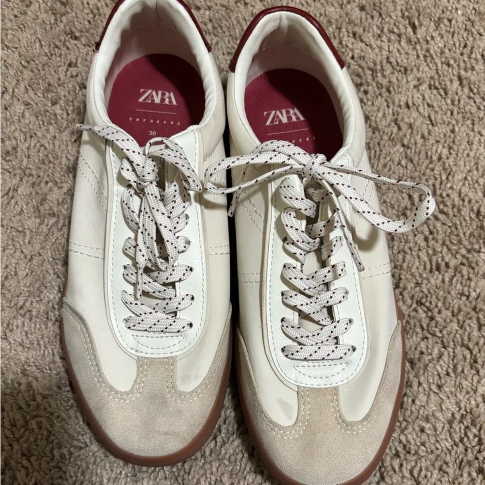 Zara Cream and Tan Casual Sneakers
